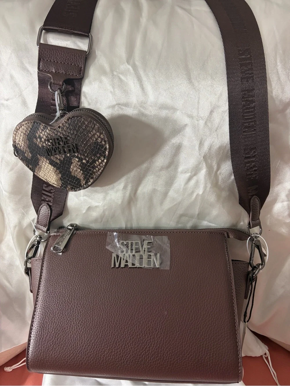 NWT Steve Madden Brown Pebbled Crossbody with Snake-Print Heart Charm